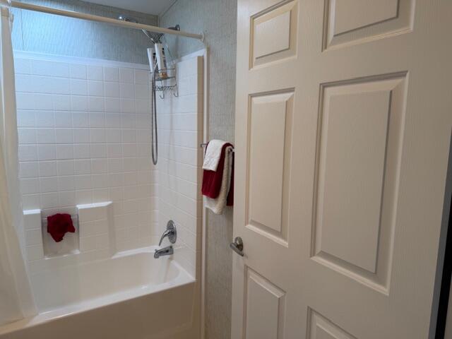 SPANISH LAKES 1 - Residential