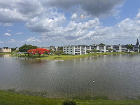 4048 Exeter C C Boca Raton FL 33434