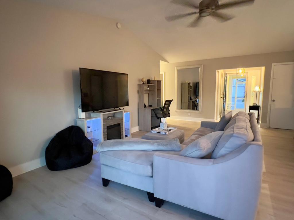 JUPITER VILLAGE PH V-A - Residential Lease