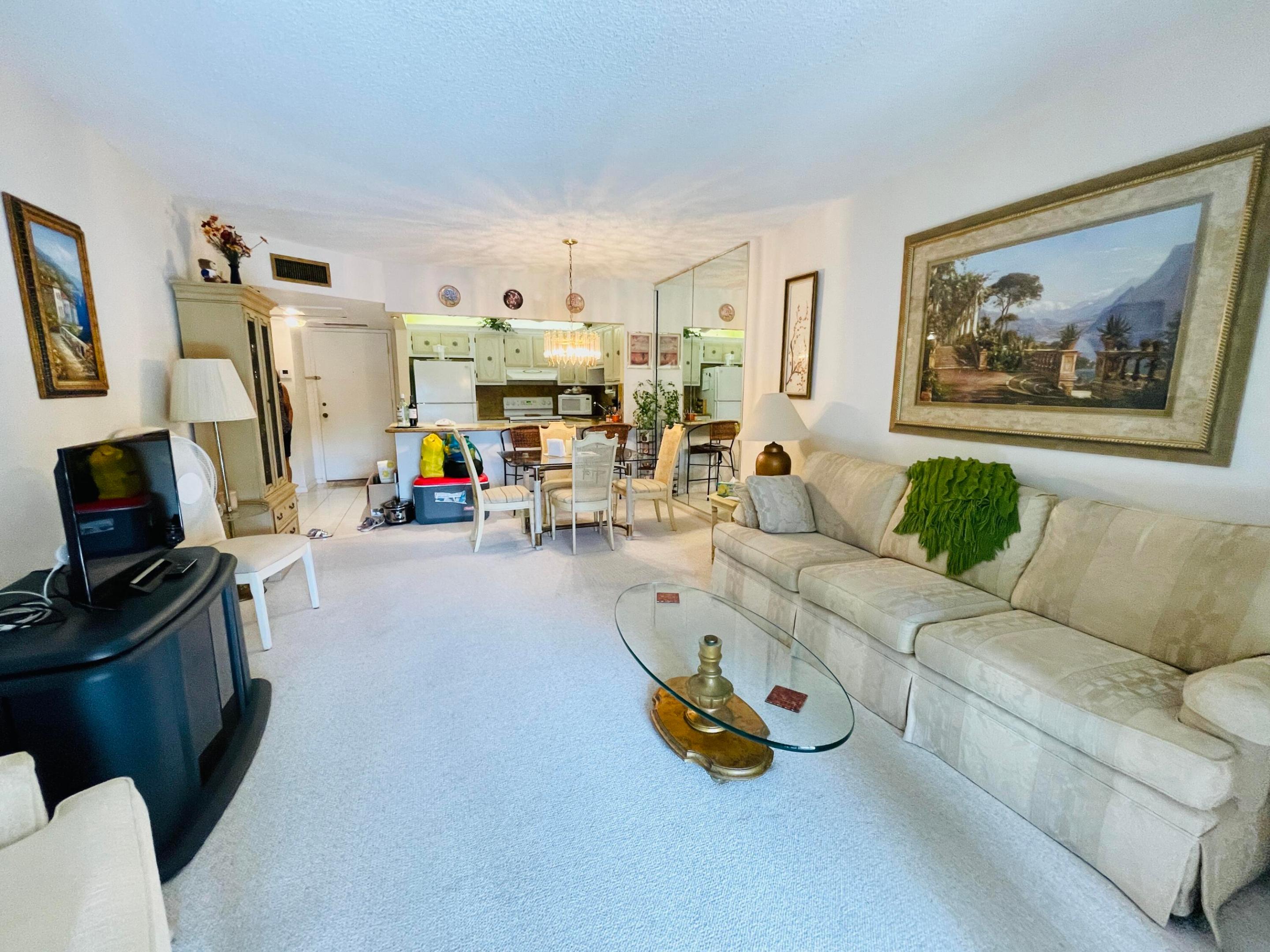 BARCELONA CONDO NORTH BLDG 400 - Residential