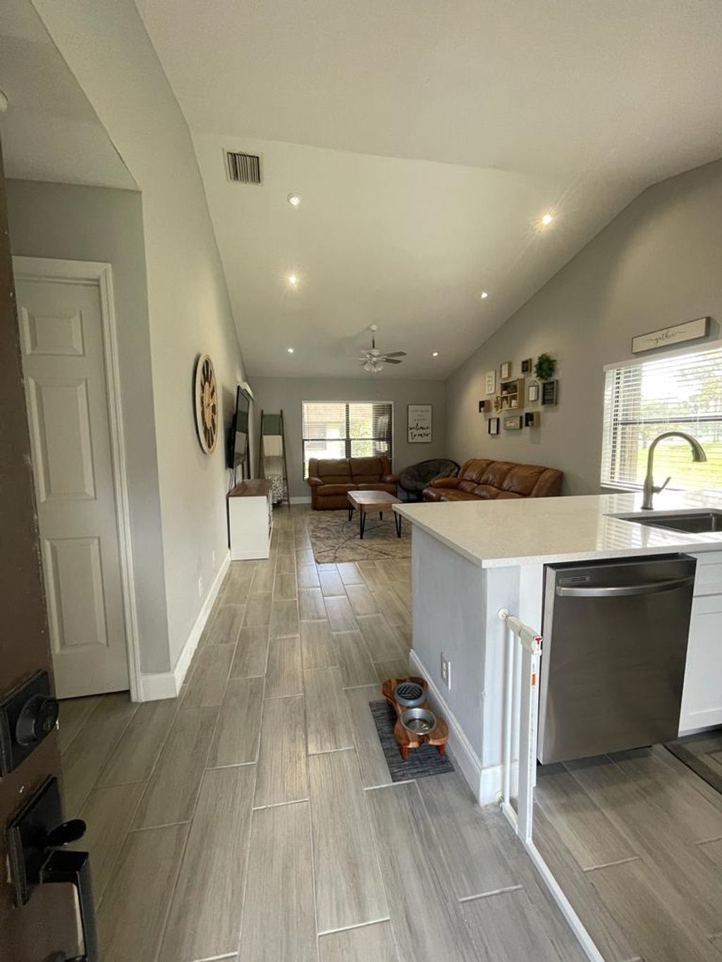 Photo of 116 Via De Casas Norte, Boynton Beach, FL 33426 (MLS # F10419733)