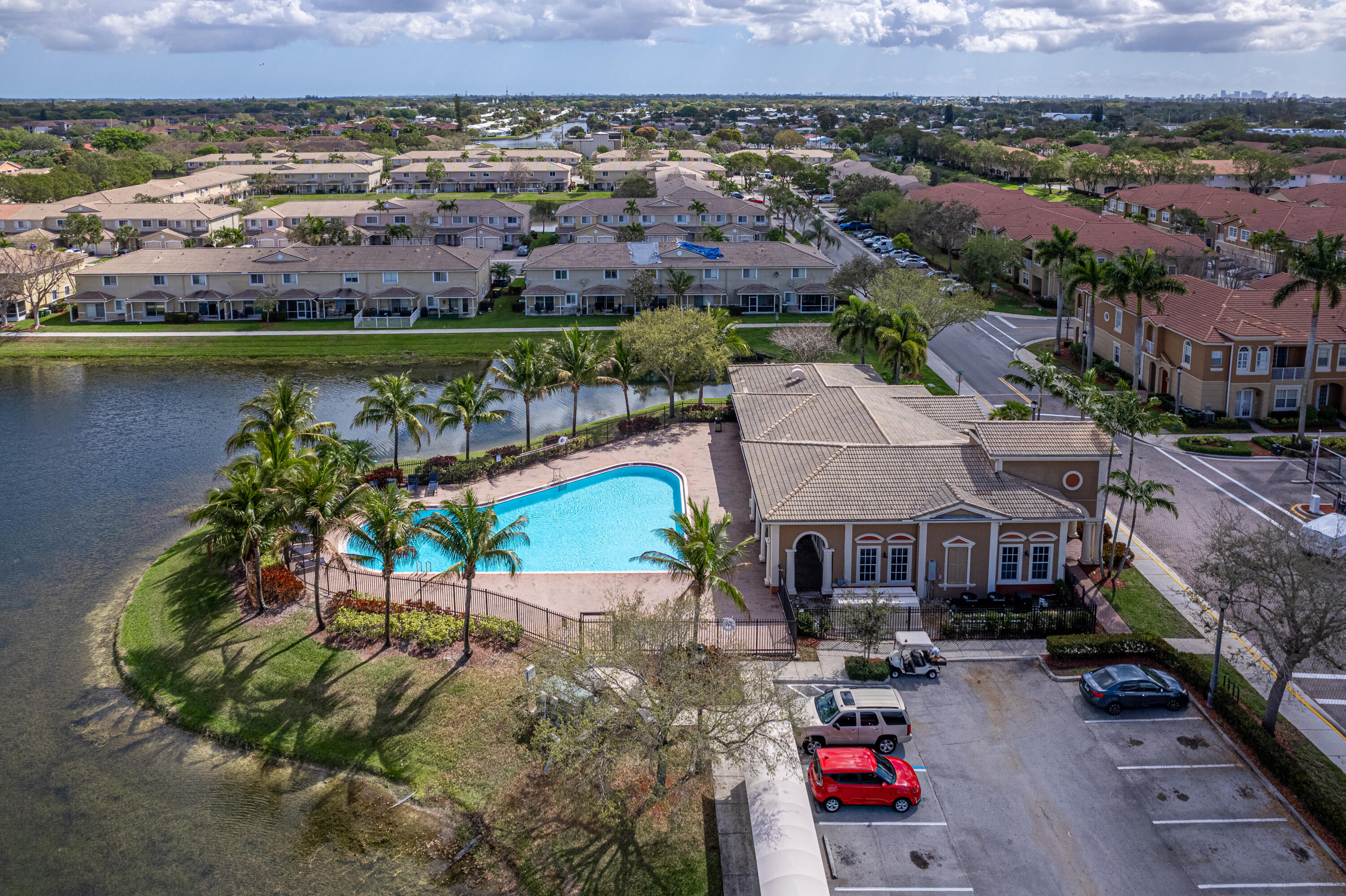 HAMPTON HILLS CONDO - Residential