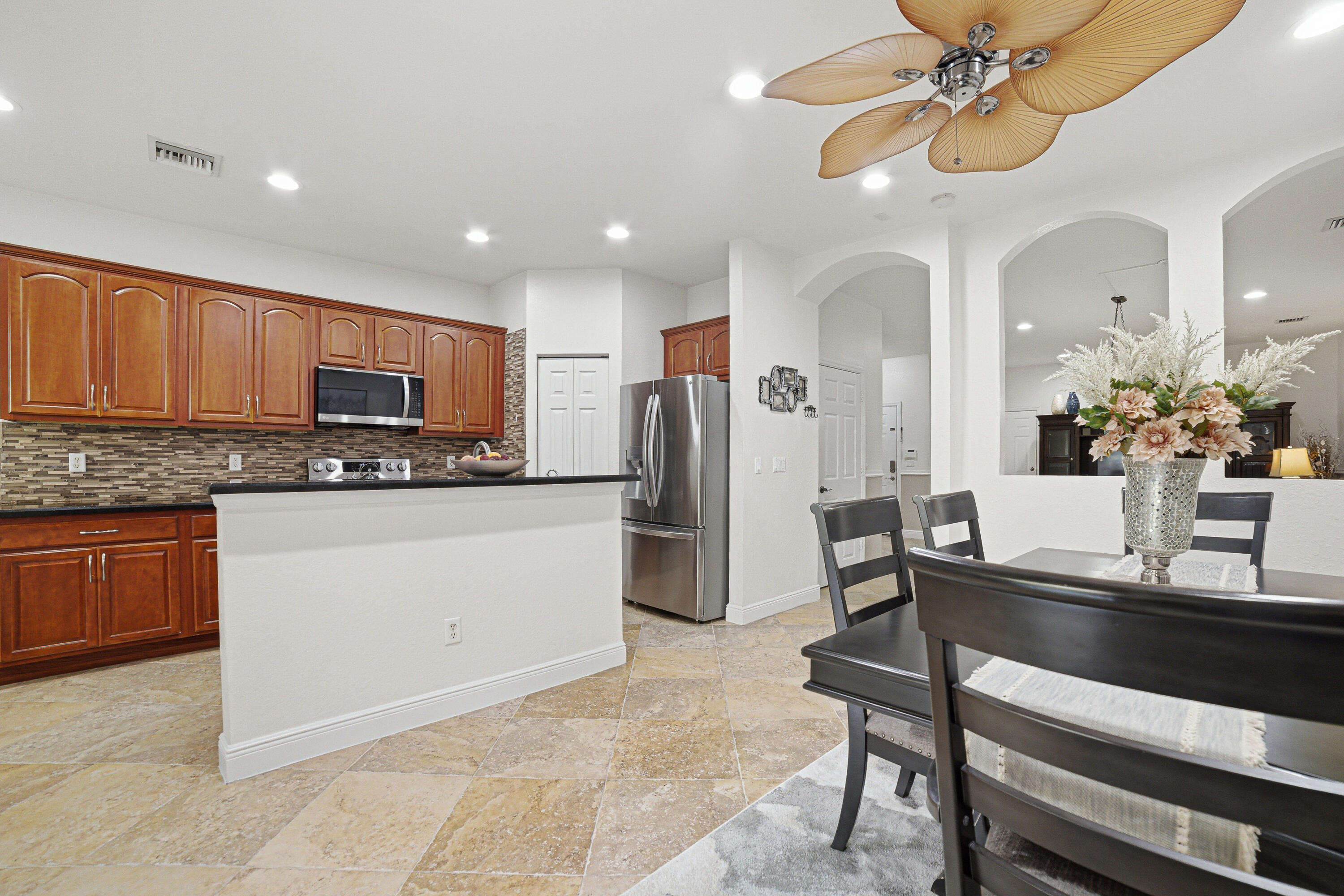 HAMPTON HILLS CONDO - Residential