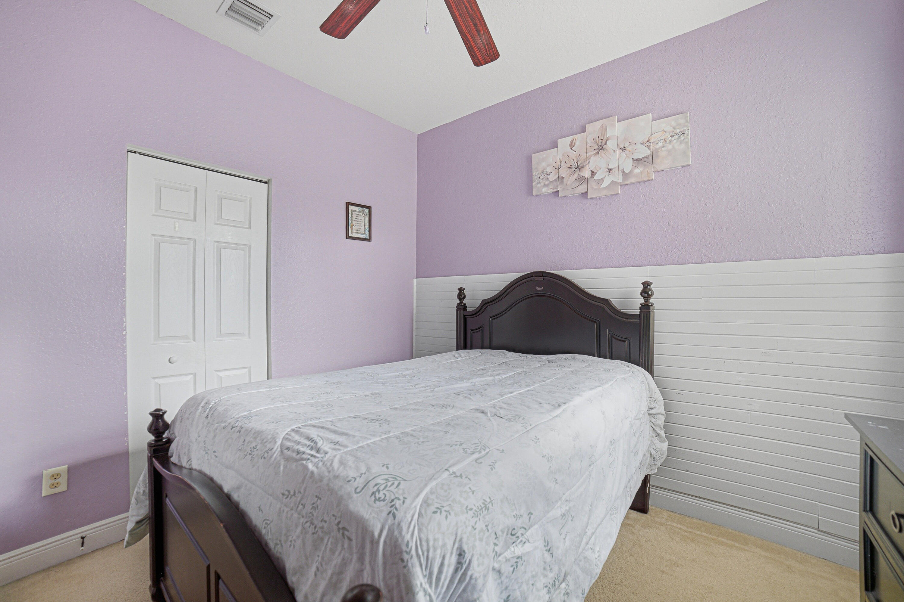 HAMPTON HILLS CONDO - Residential