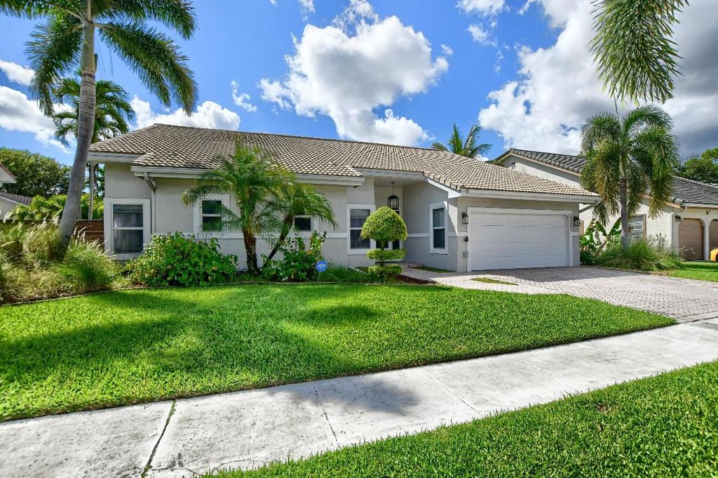 Photo of 23352 Lago Mar Circle, Boca Raton, FL 33433 (MLS # R11145507)