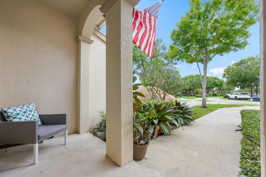 Photo of 344 Spruce Street, Boynton Beach, FL 33426 (MLS # R11053798)