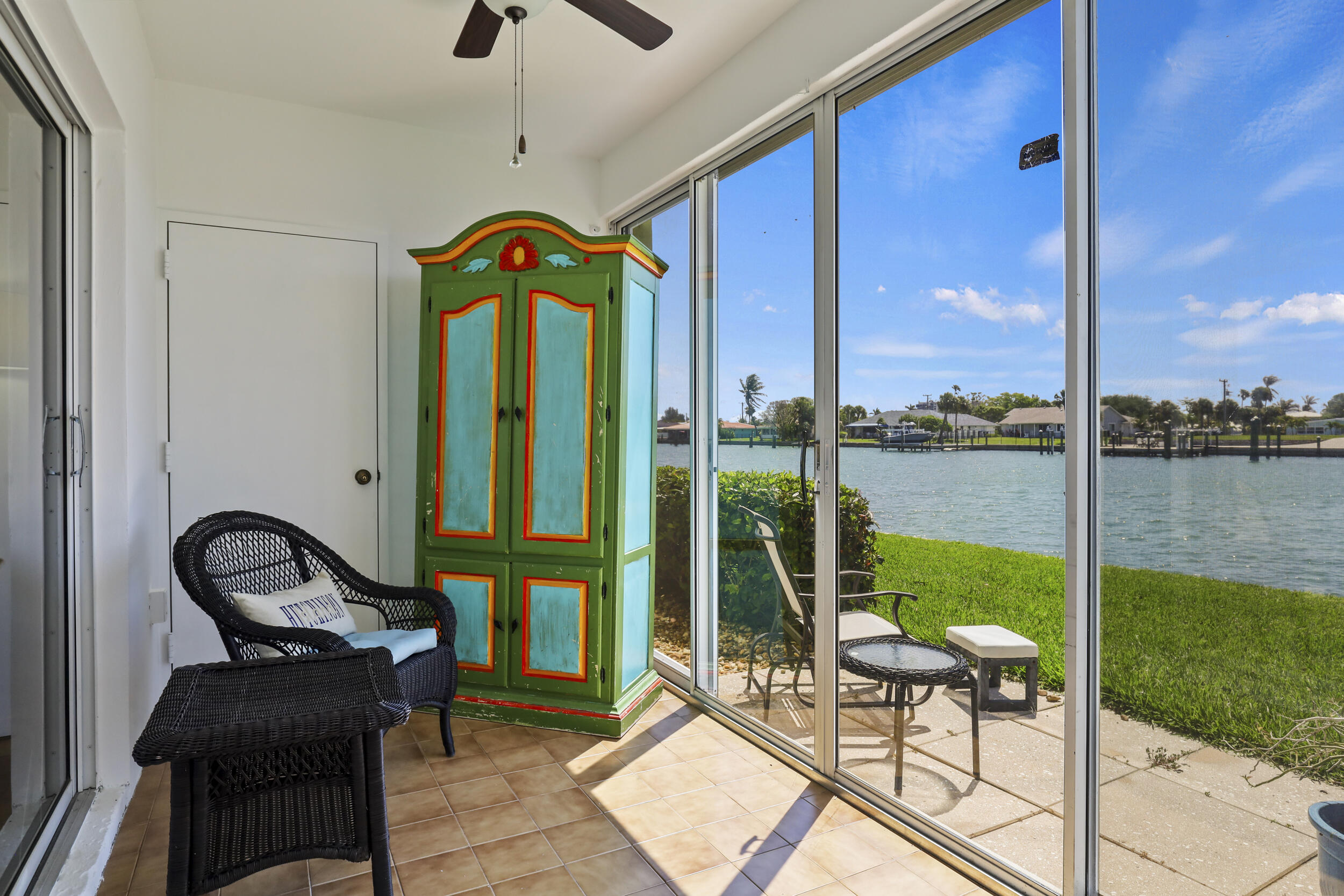 COLONNADES CONDOMINIUM NO 1 - Residential