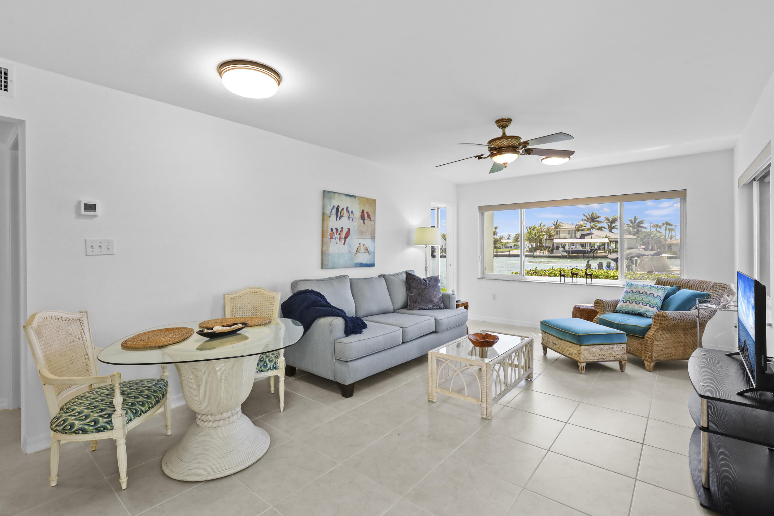 COLONNADES CONDOMINIUM NO 1 - Residential