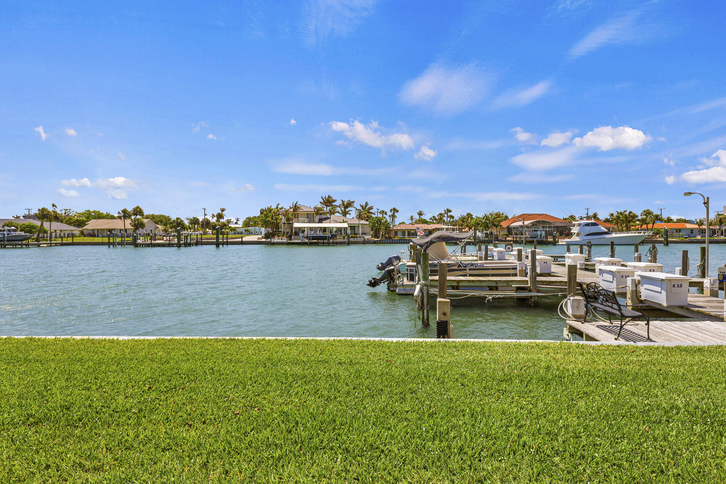 COLONNADES CONDOMINIUM NO 1 - Residential