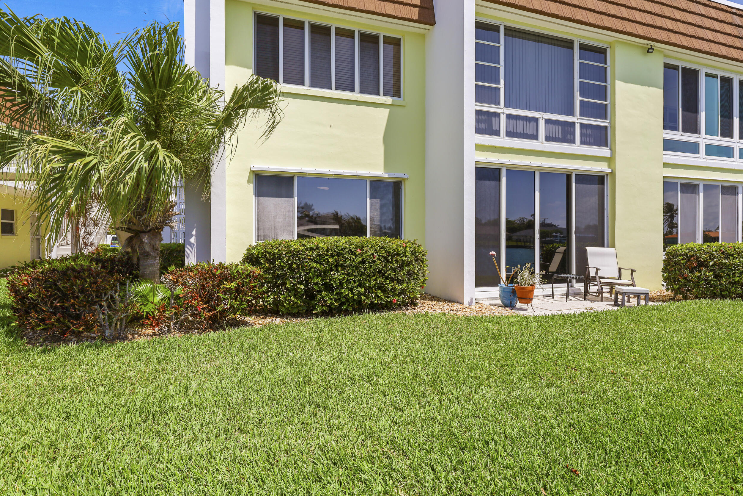 COLONNADES CONDOMINIUM NO 1 - Residential