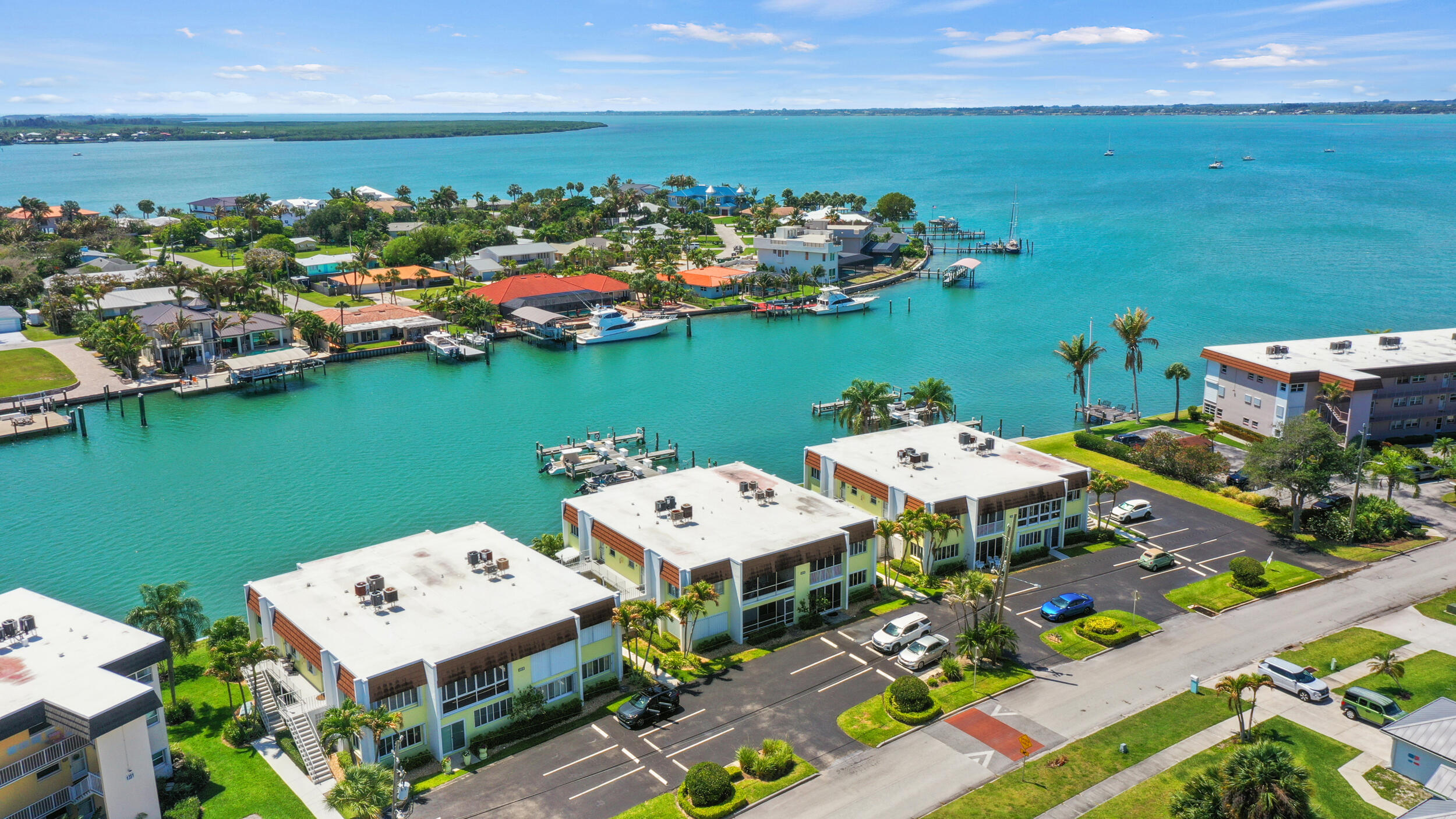 COLONNADES CONDOMINIUM NO 1 - Residential