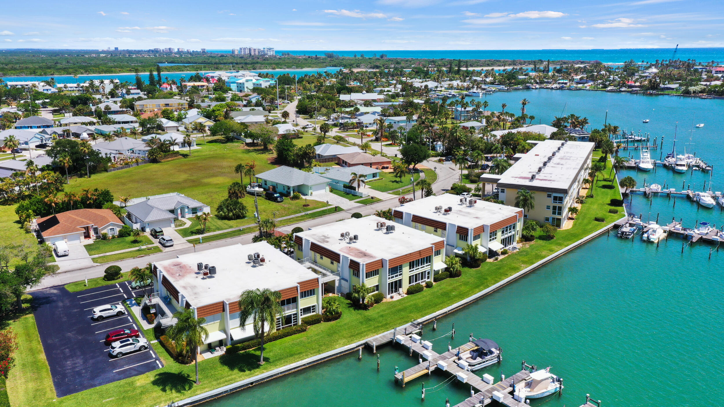 COLONNADES CONDOMINIUM NO 1 - Residential