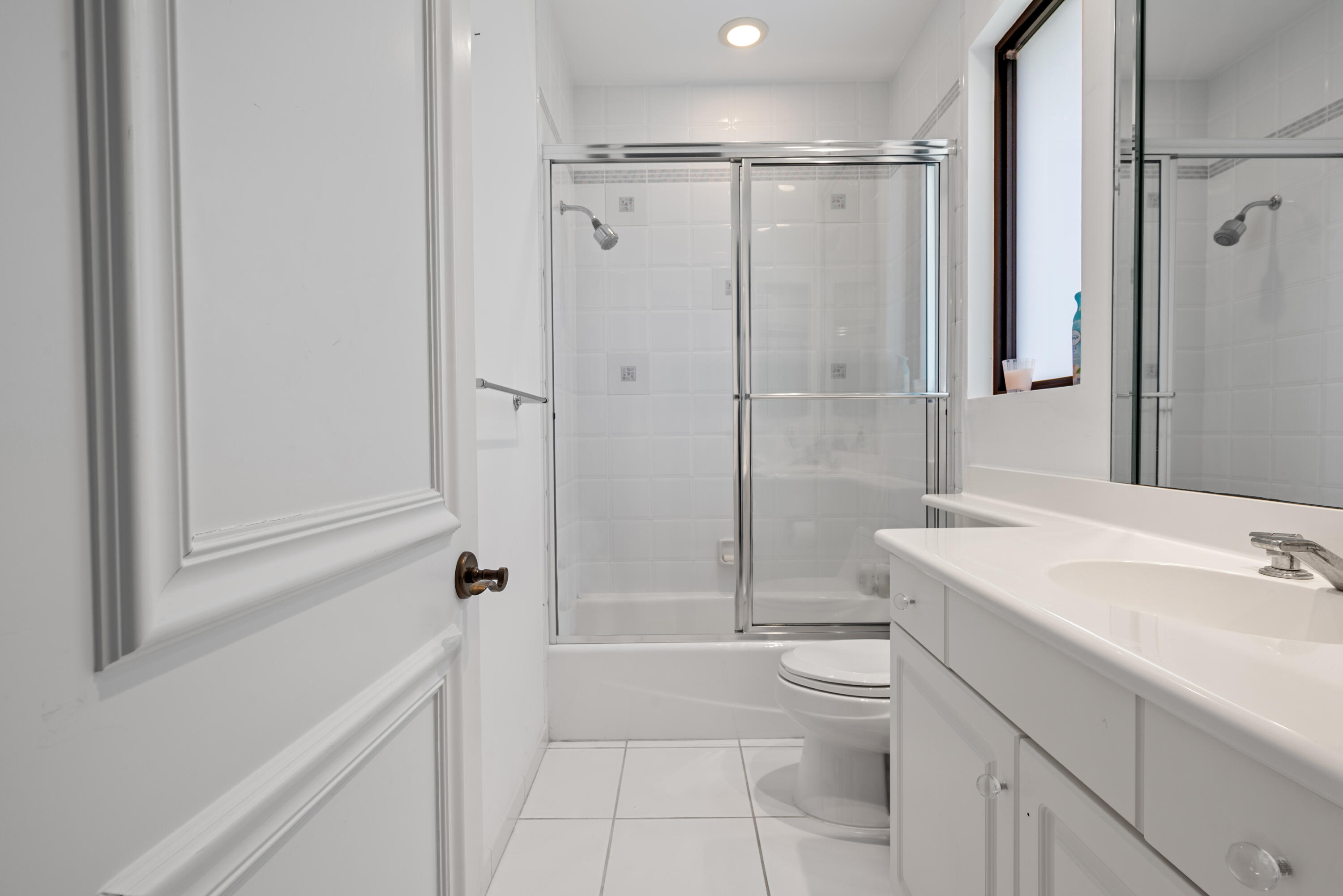 LONG LAKE ESTATES - Residential