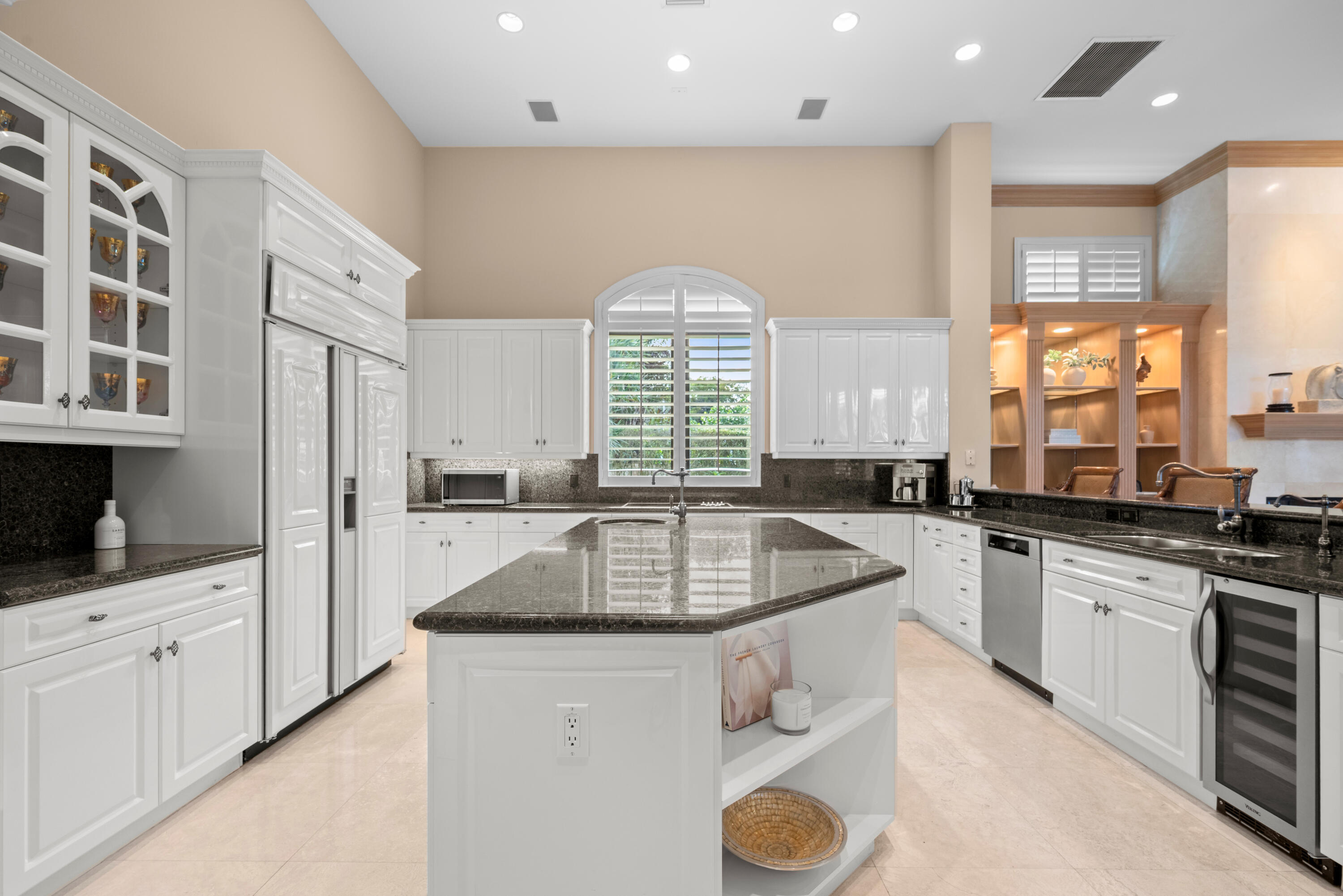 LONG LAKE ESTATES - Residential