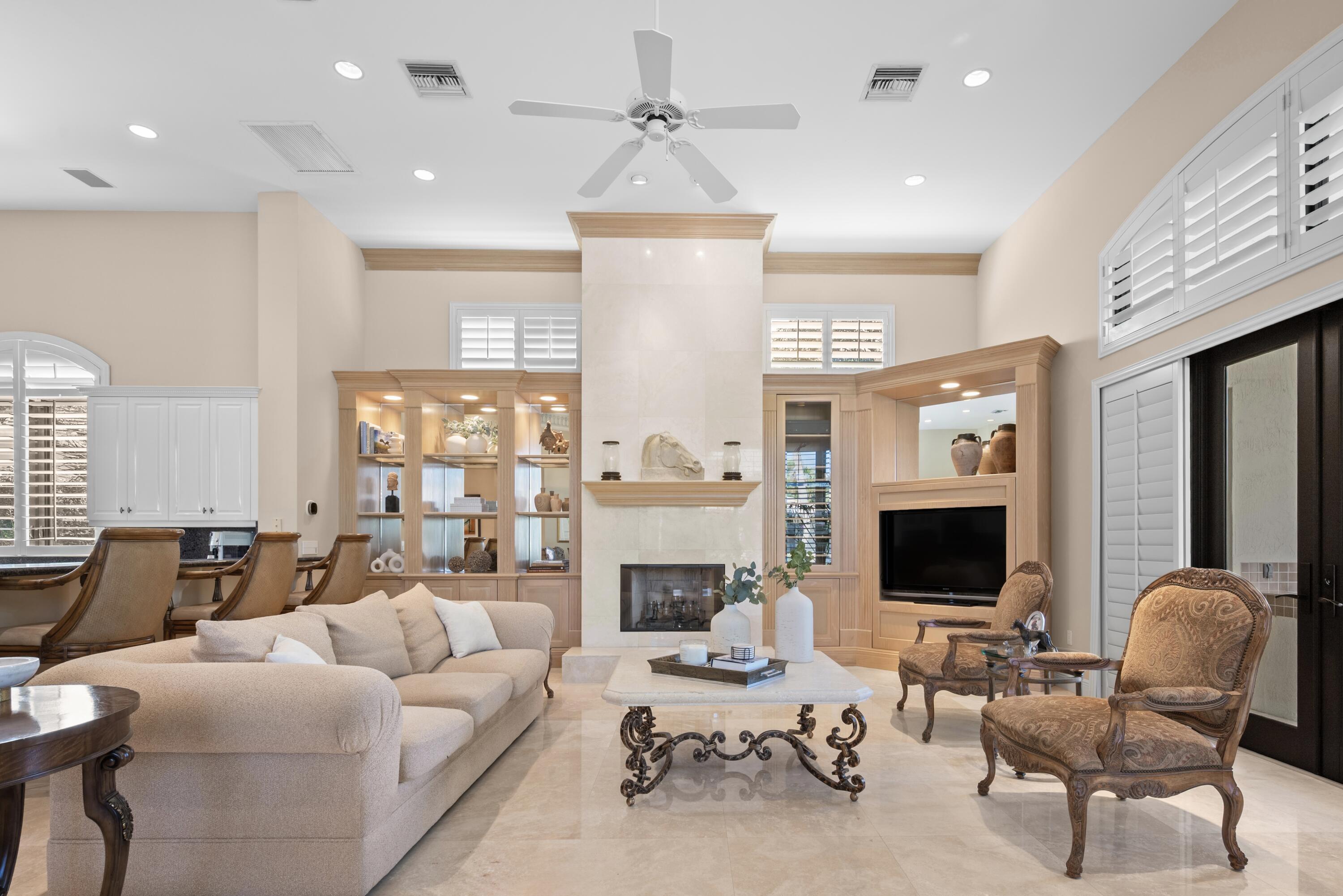 LONG LAKE ESTATES - Residential