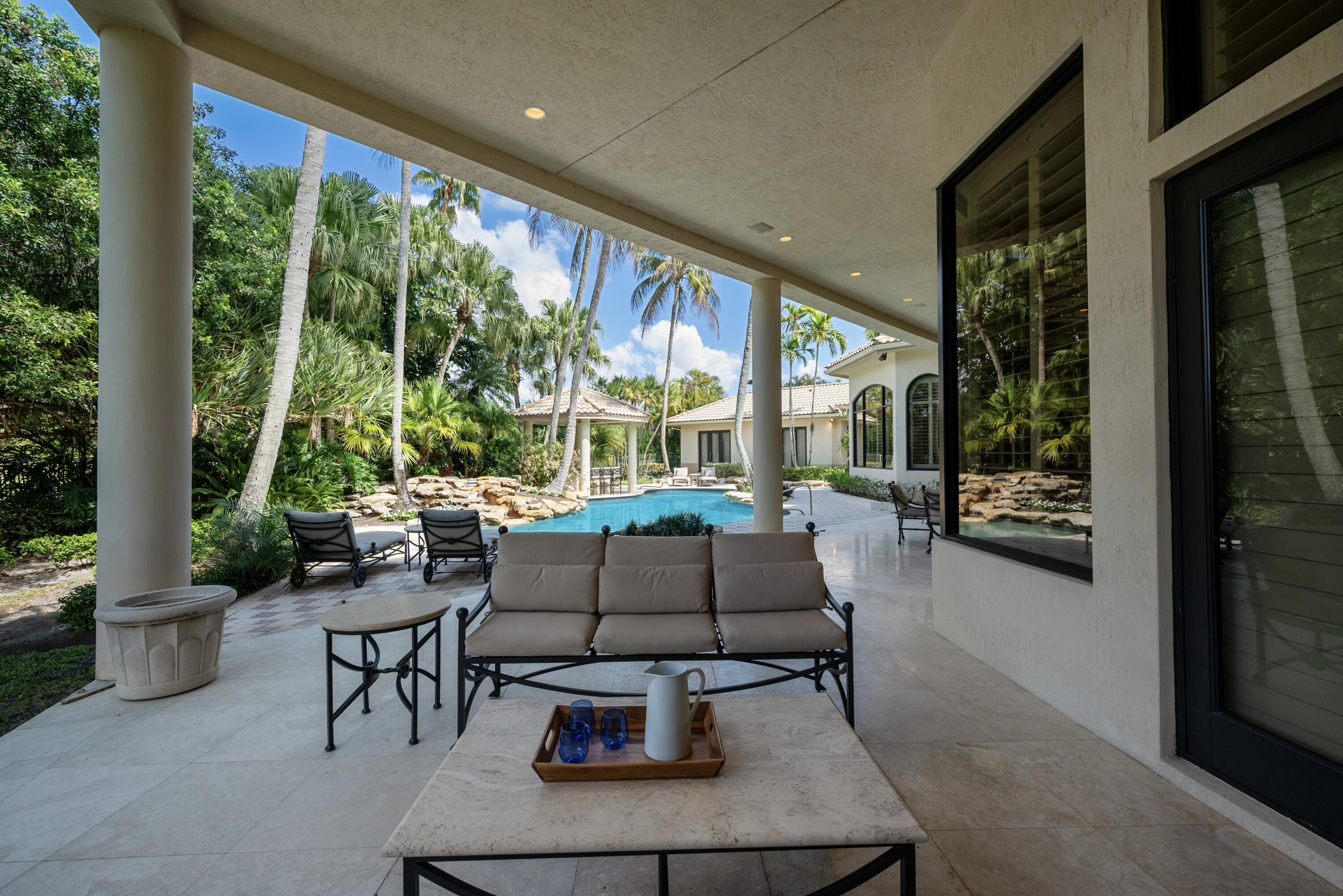 LONG LAKE ESTATES - Residential