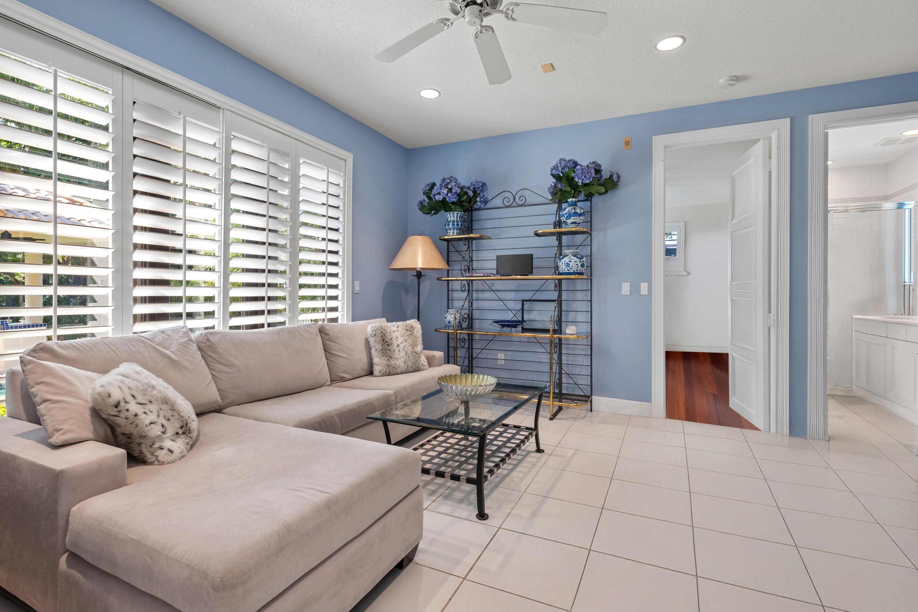 LONG LAKE ESTATES - Residential