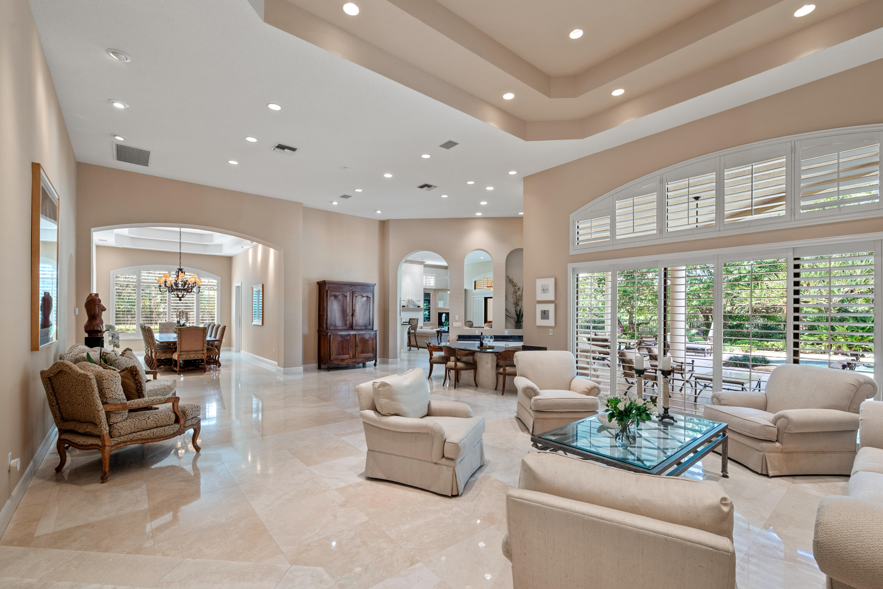 LONG LAKE ESTATES - Residential