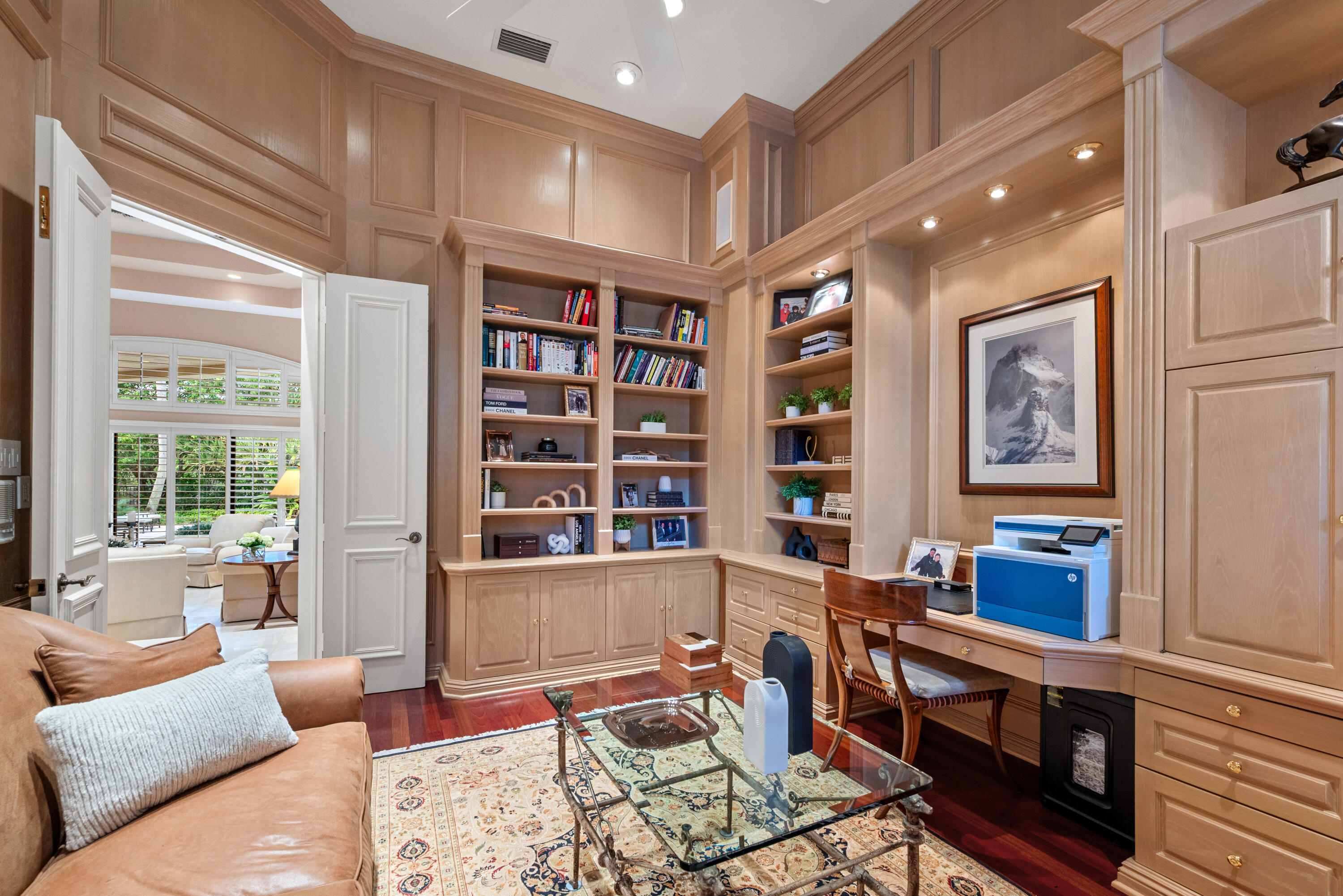 LONG LAKE ESTATES - Residential