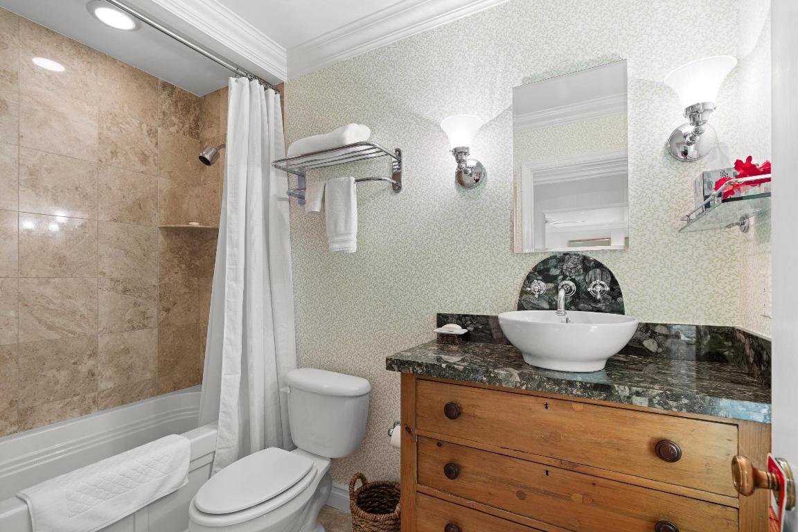 DODGE ESTATES - Residential