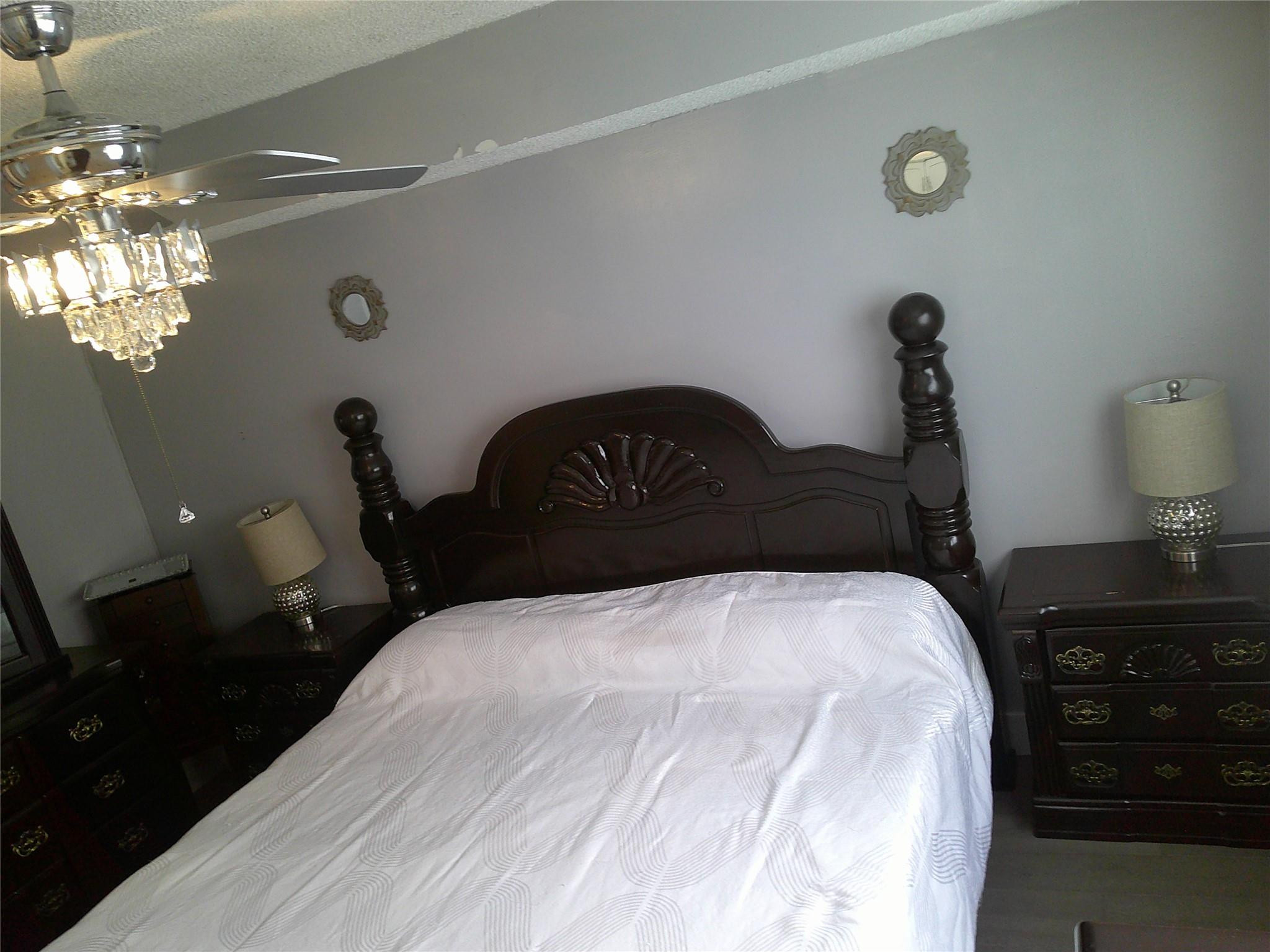 5383 SW 40th Avenue 103