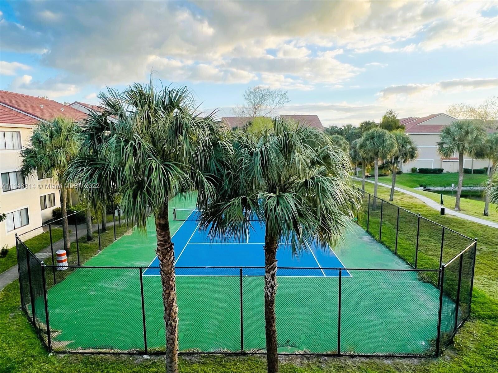 VISCONTI - Residential Lease