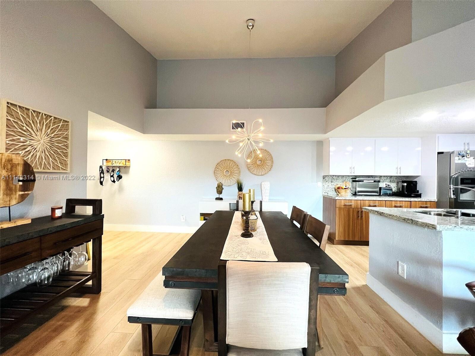 VISCONTI - Residential Lease