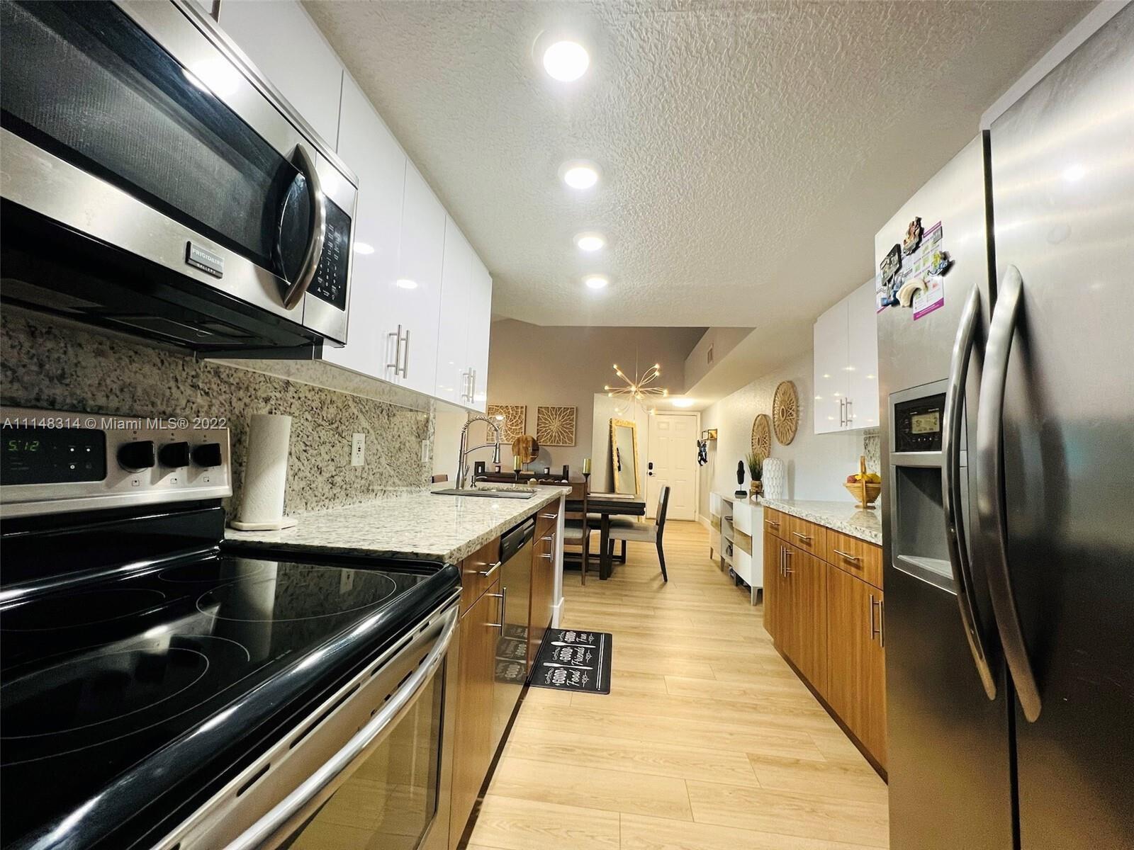 VISCONTI - Residential Lease