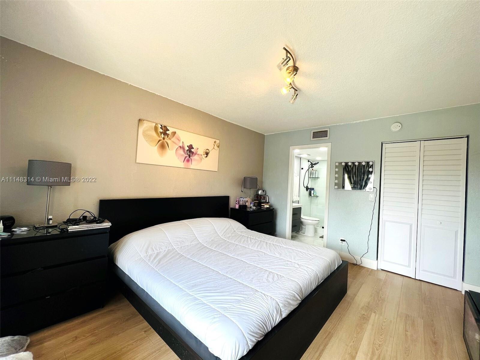 VISCONTI - Residential Lease