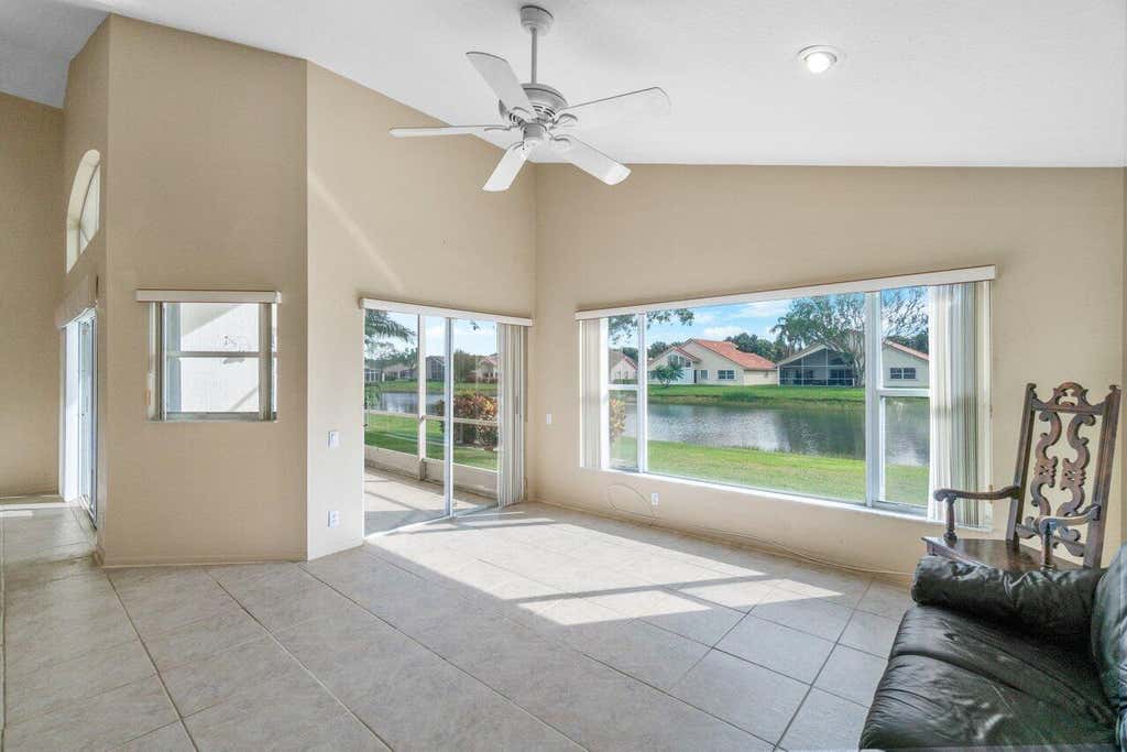 Photo of 7376 Sterling Falls Lane, Boynton Beach, FL 33437 (MLS # R10956332)