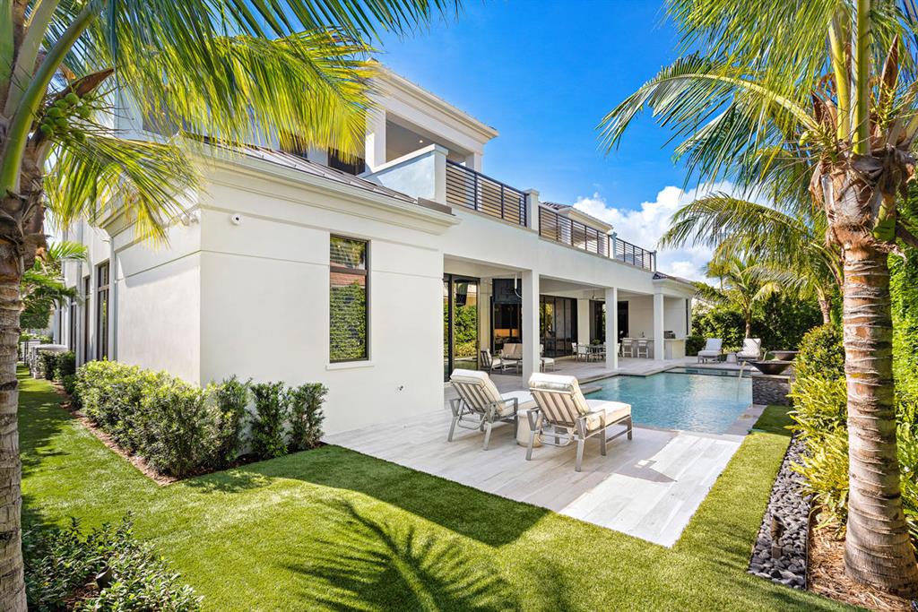 ROYAL PALM YACHT & COUNTRY CLUB - Residential