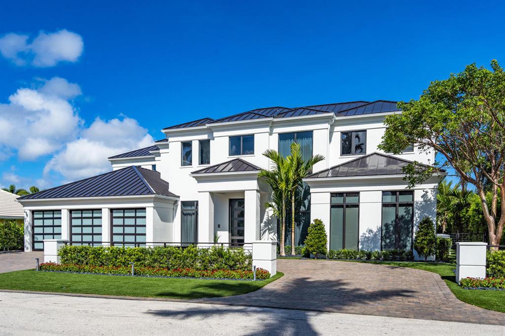 ROYAL PALM YACHT & COUNTRY CLUB - Residential