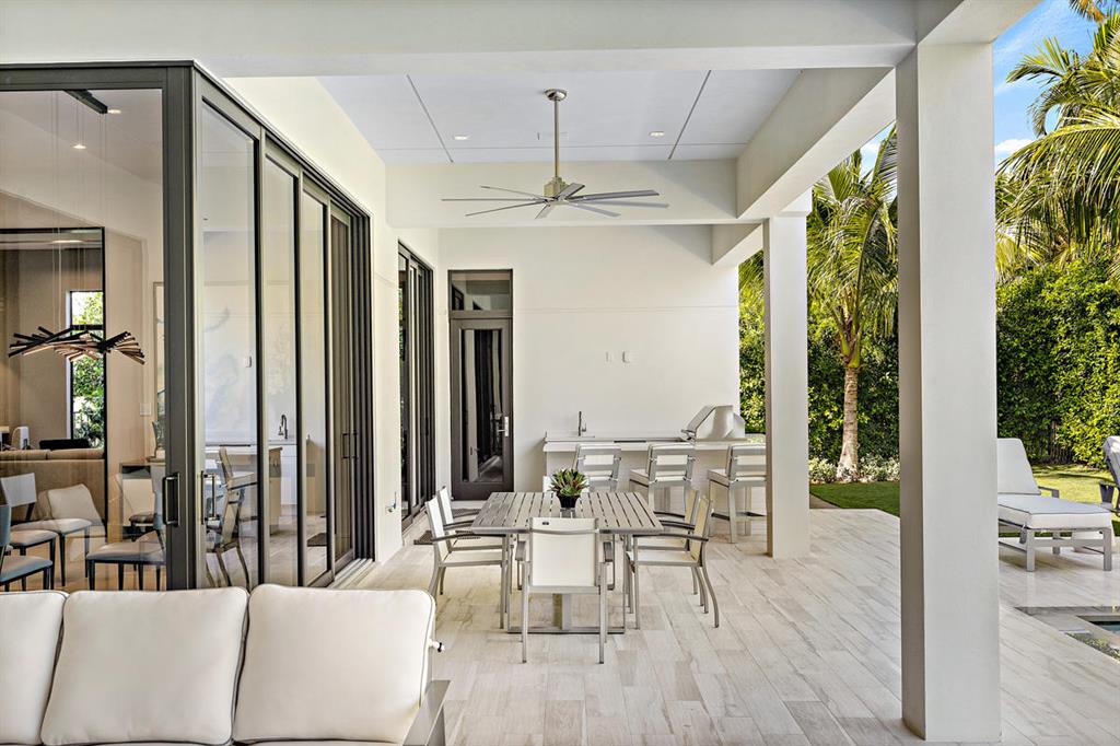 ROYAL PALM YACHT & COUNTRY CLUB - Residential