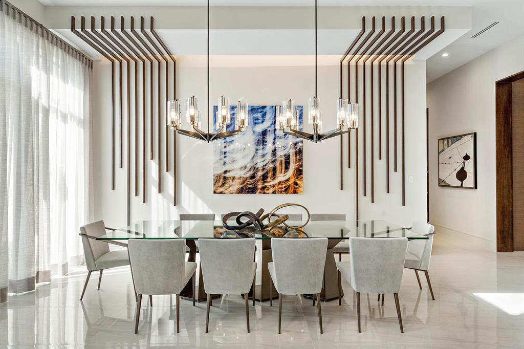 ROYAL PALM YACHT & COUNTRY CLUB - Residential