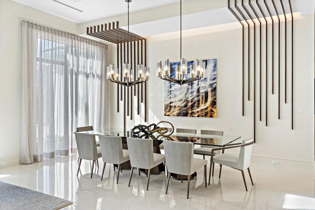 ROYAL PALM YACHT & COUNTRY CLUB - Residential