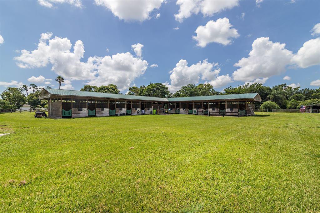 LOXAHATCHEE GROVES - Residential