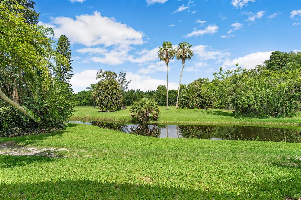 LOXAHATCHEE GROVES - Residential