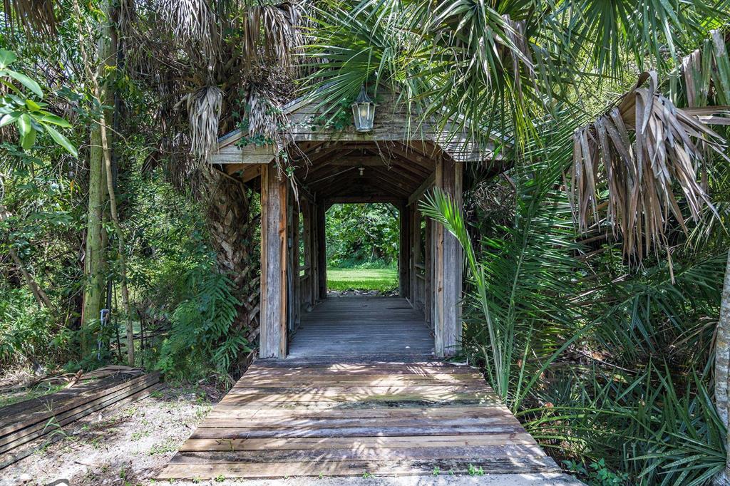 LOXAHATCHEE GROVES - Residential