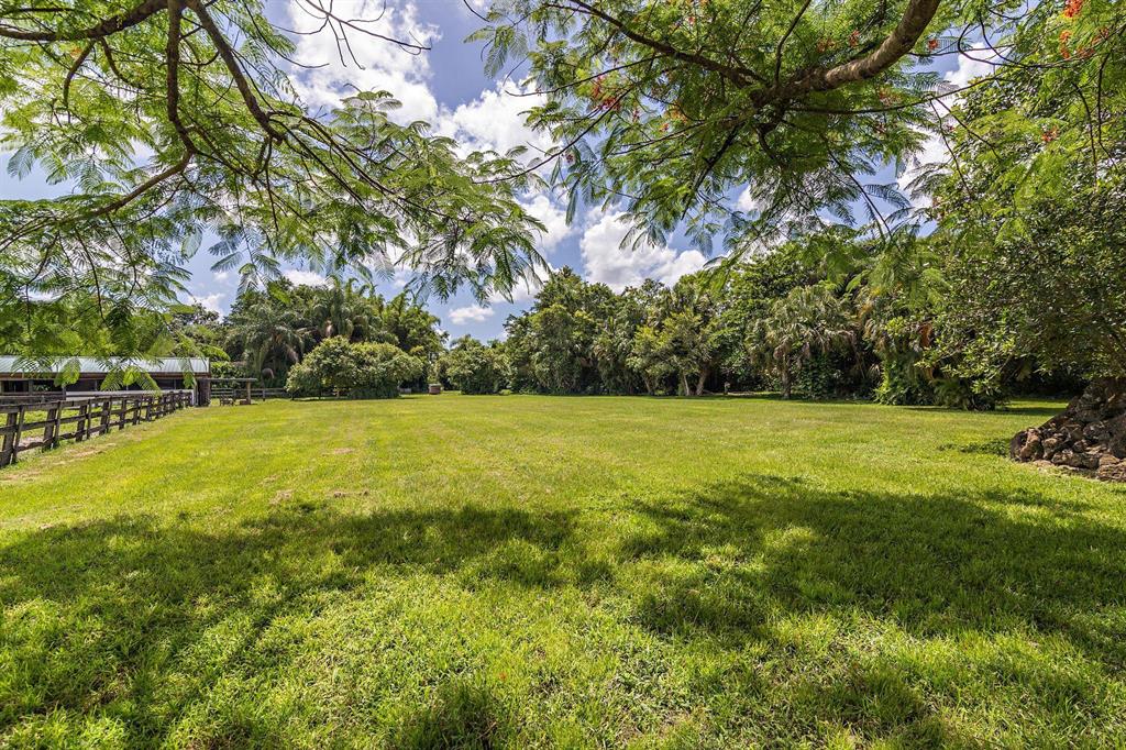 LOXAHATCHEE GROVES - Residential