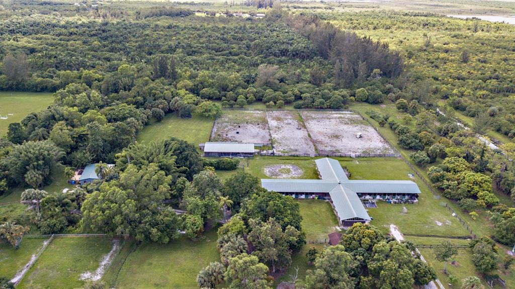 LOXAHATCHEE GROVES - Residential