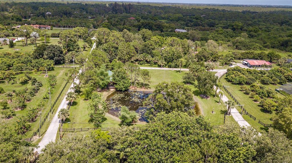 LOXAHATCHEE GROVES - Residential