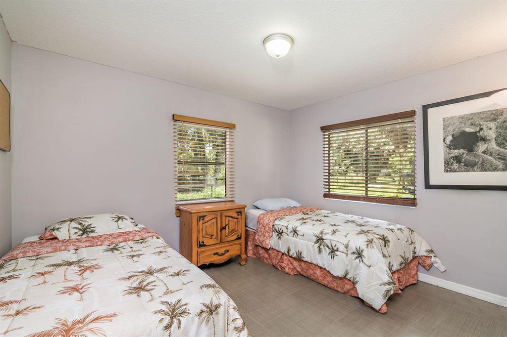 LOXAHATCHEE GROVES - Residential