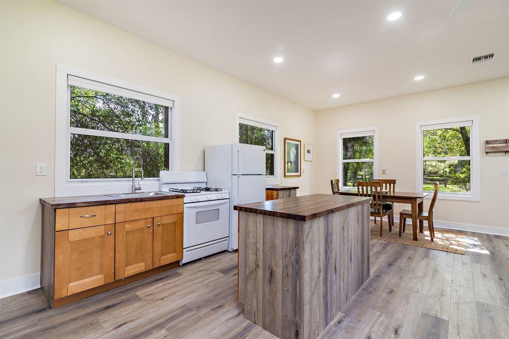 LOXAHATCHEE GROVES - Residential