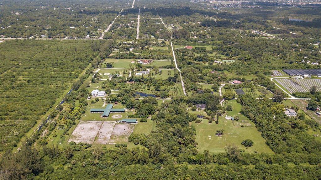 LOXAHATCHEE GROVES - Residential