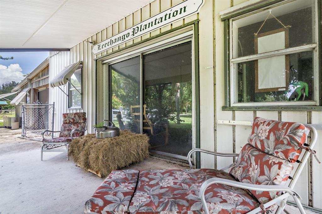 LOXAHATCHEE GROVES - Residential