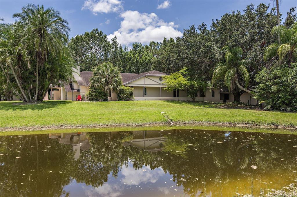 LOXAHATCHEE GROVES - Residential