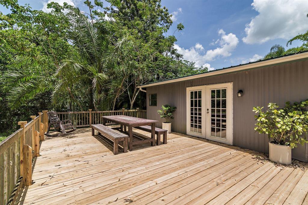 LOXAHATCHEE GROVES - Residential
