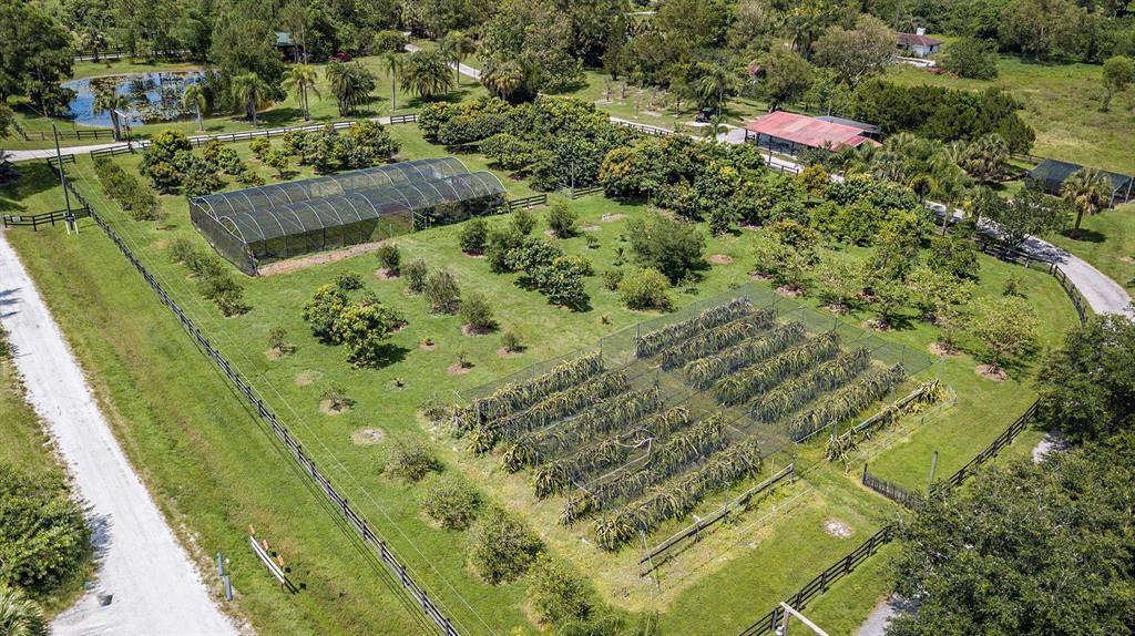 LOXAHATCHEE GROVES - Residential