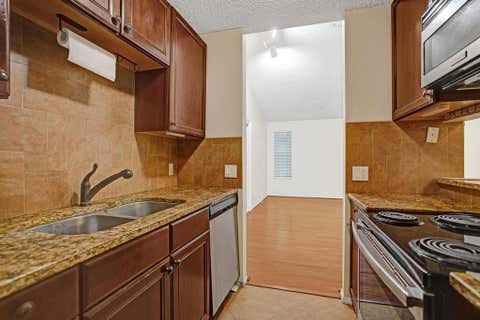 Tiny photo for 2301 N Congress Avenue #27, Boynton Beach, FL 33436 (MLS # B26054079)