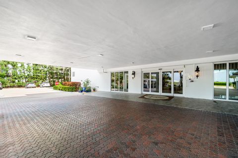 Condominium in Palm Beach FL 3450 Ocean Boulevard Blvd 41.jpg